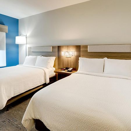 Holiday Inn Express Holly Springs - Raleigh Area By Ihg Екстериор снимка