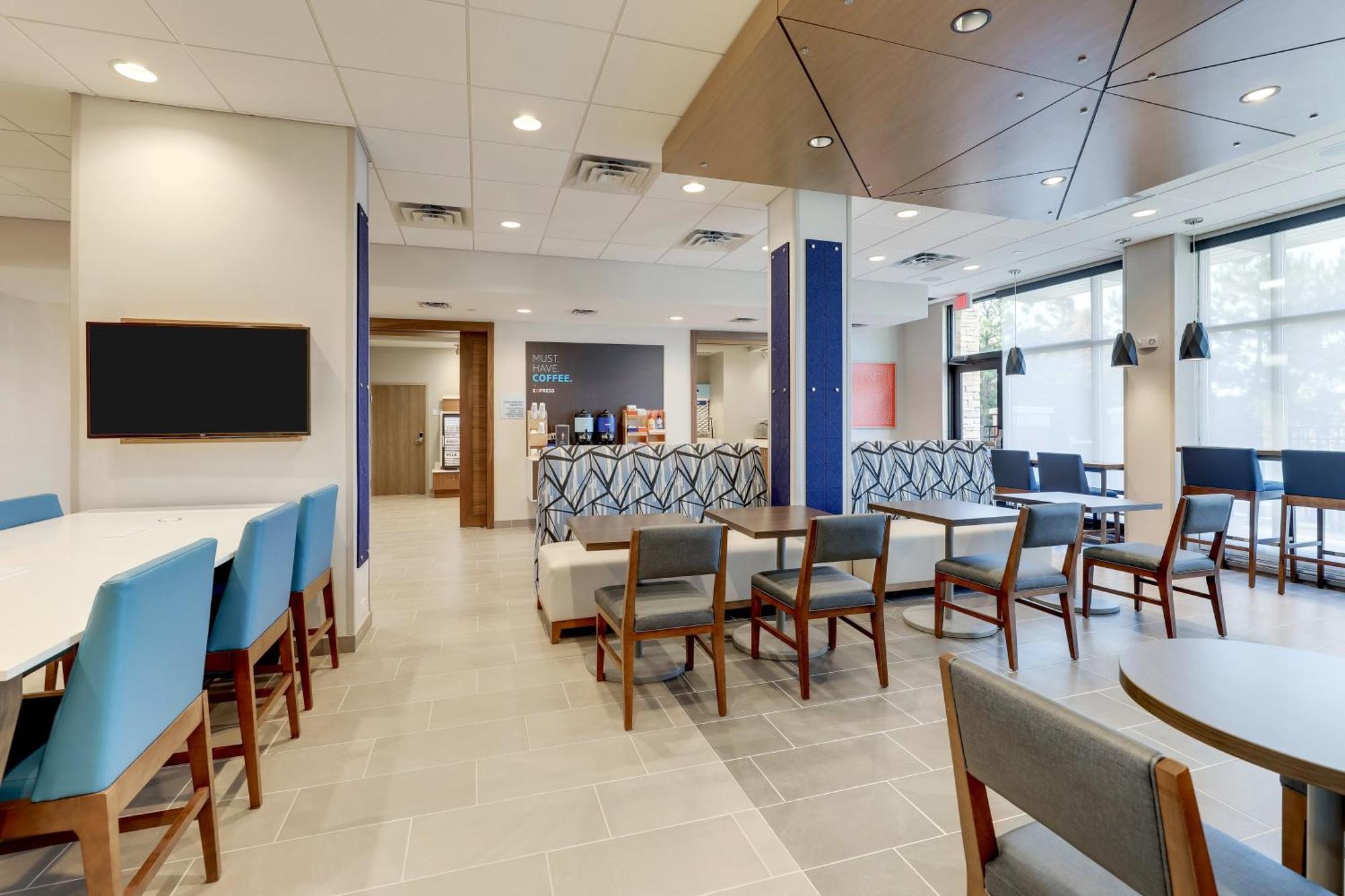 Holiday Inn Express Holly Springs - Raleigh Area By Ihg Екстериор снимка