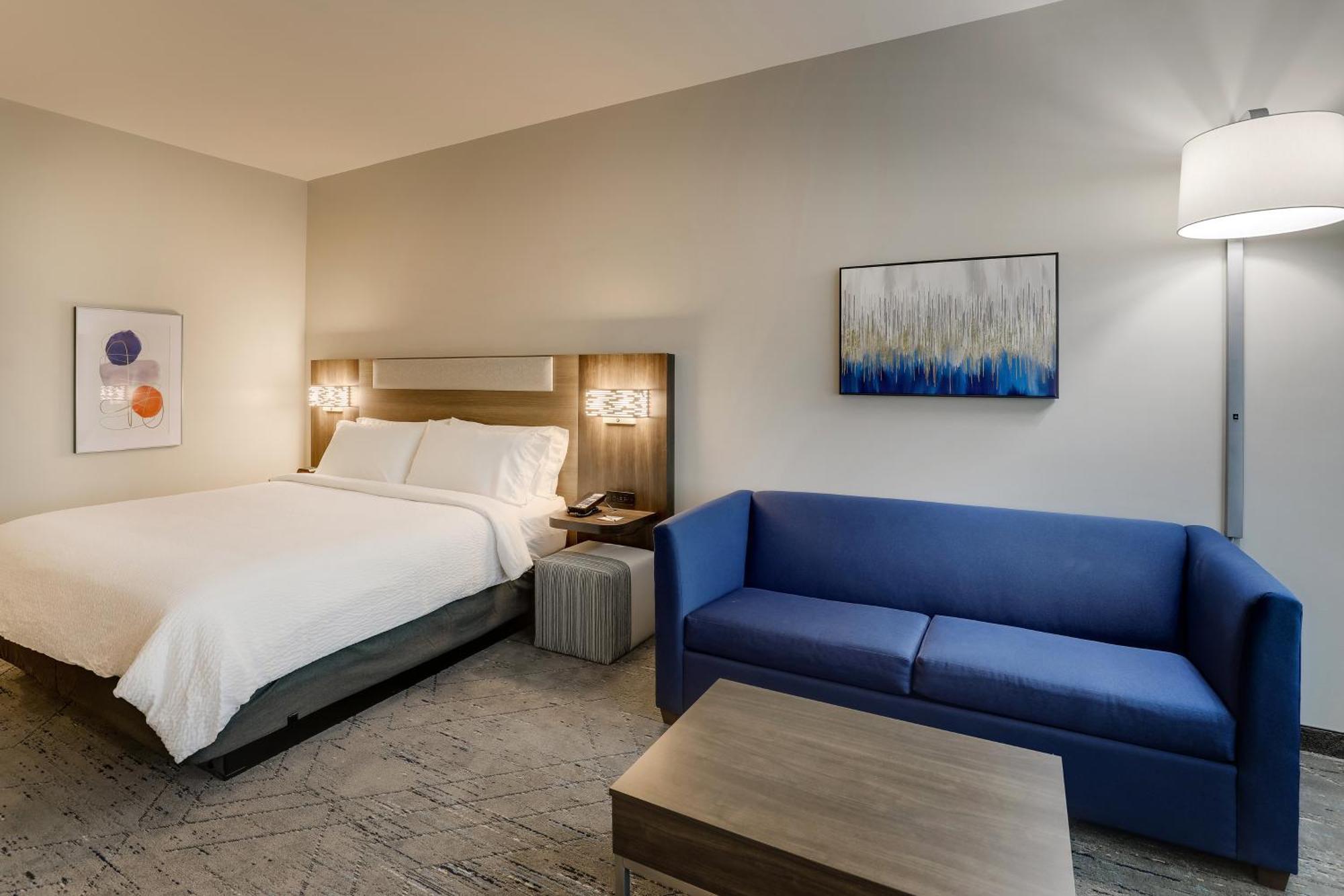 Holiday Inn Express Holly Springs - Raleigh Area By Ihg Екстериор снимка