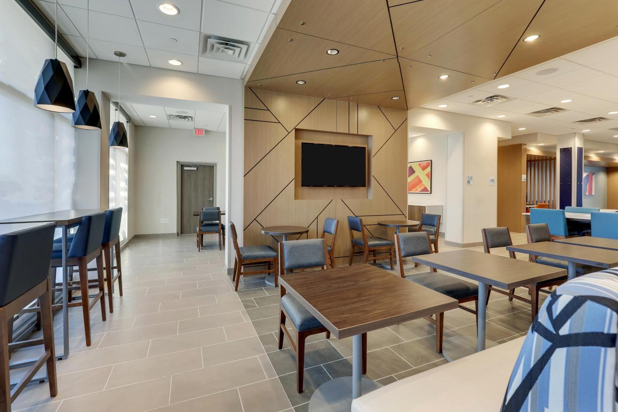 Holiday Inn Express Holly Springs - Raleigh Area By Ihg Екстериор снимка