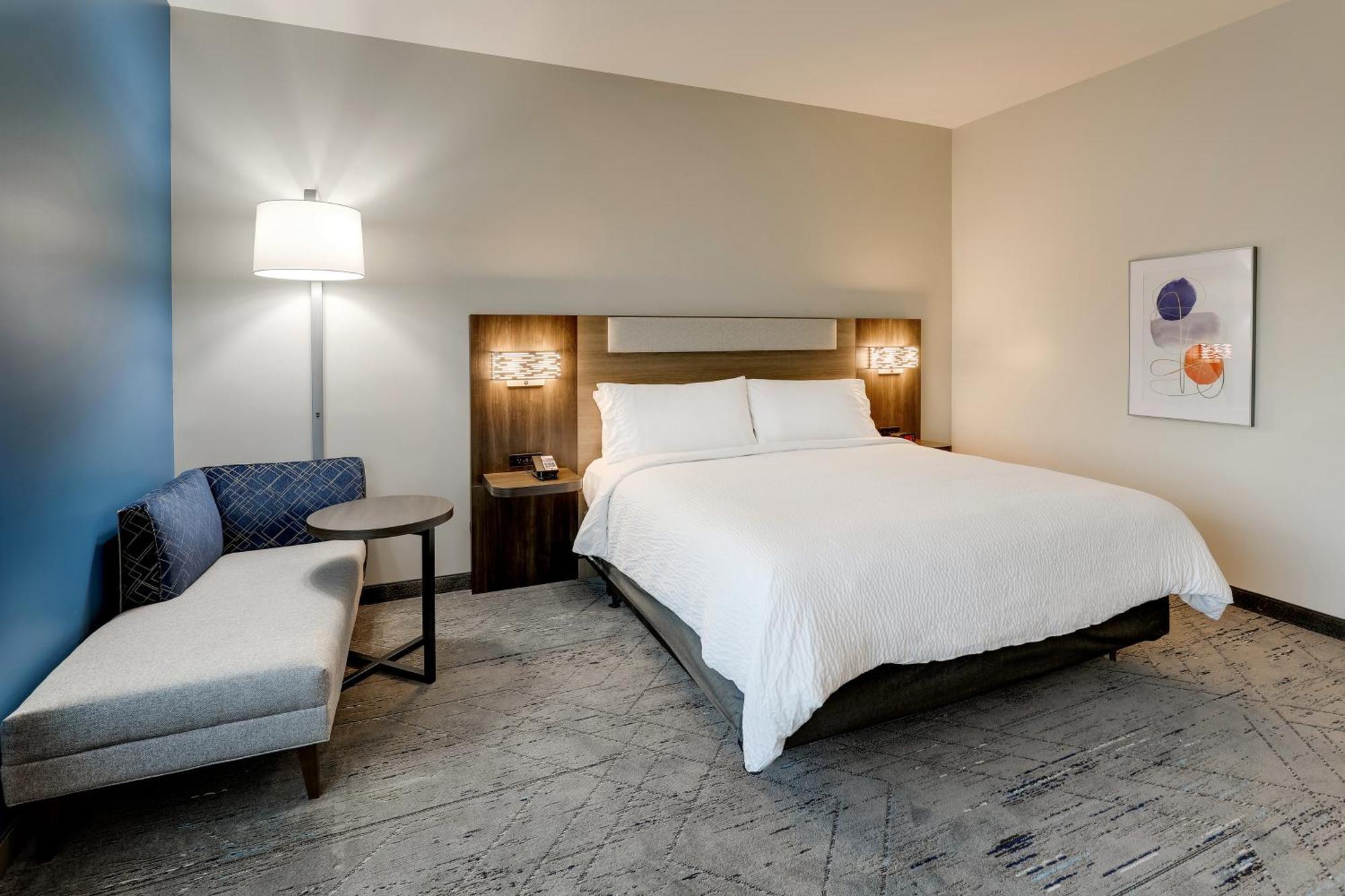 Holiday Inn Express Holly Springs - Raleigh Area By Ihg Екстериор снимка