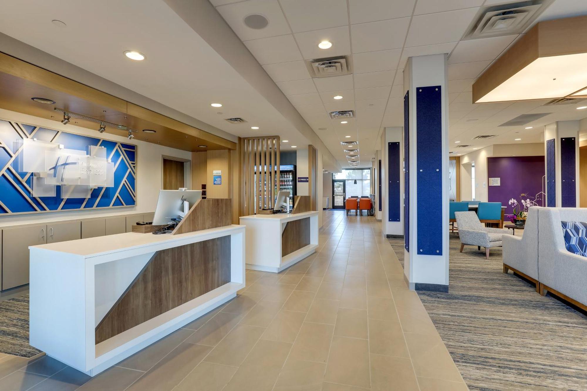 Holiday Inn Express Holly Springs - Raleigh Area By Ihg Екстериор снимка