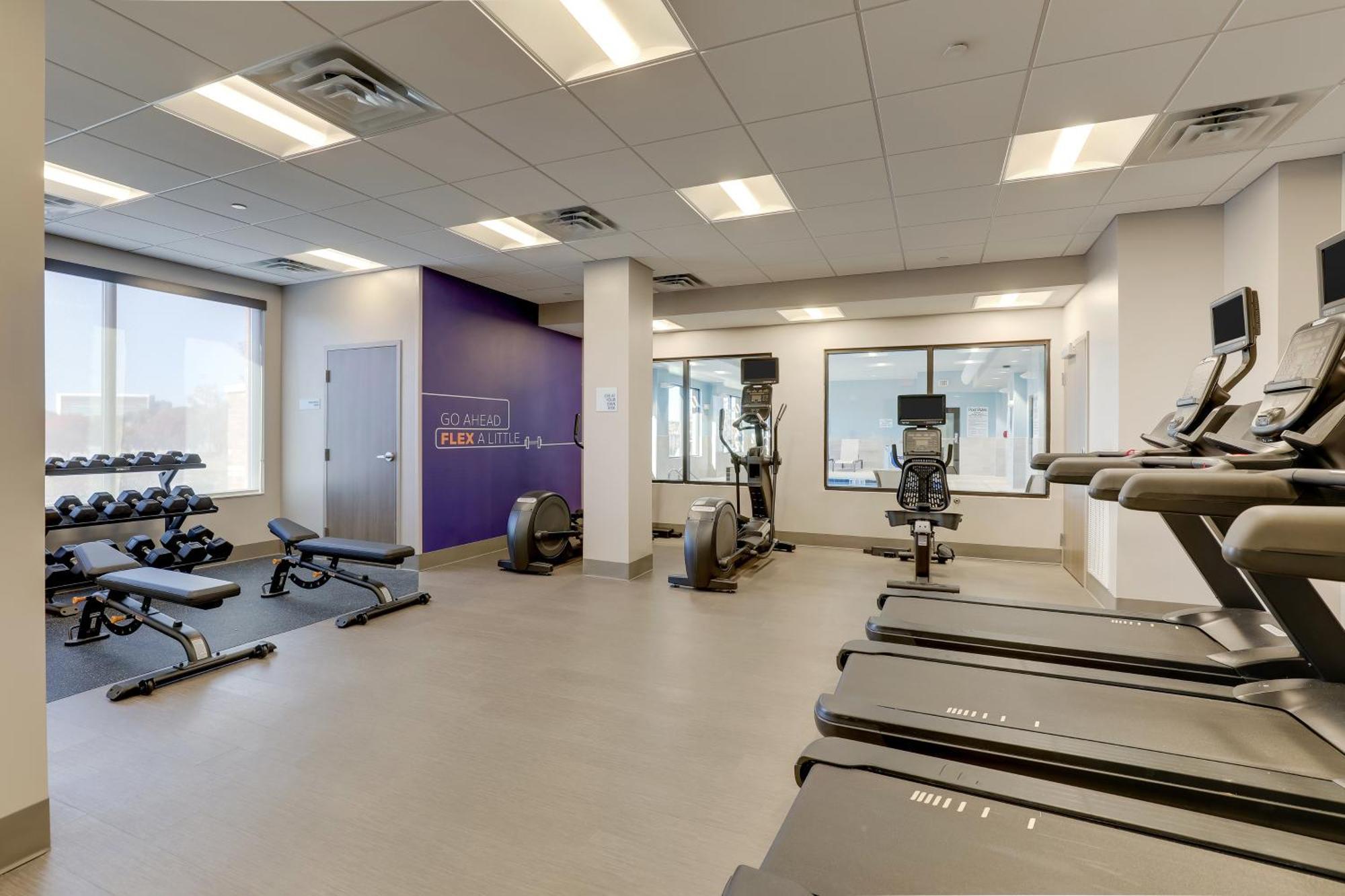 Holiday Inn Express Holly Springs - Raleigh Area By Ihg Екстериор снимка