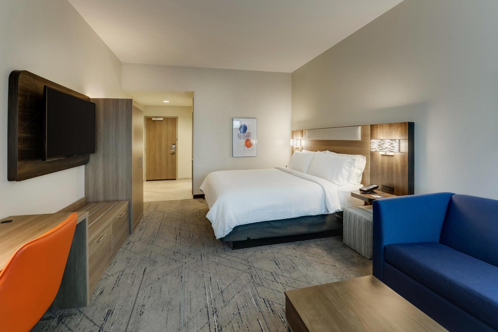 Holiday Inn Express Holly Springs - Raleigh Area By Ihg Екстериор снимка