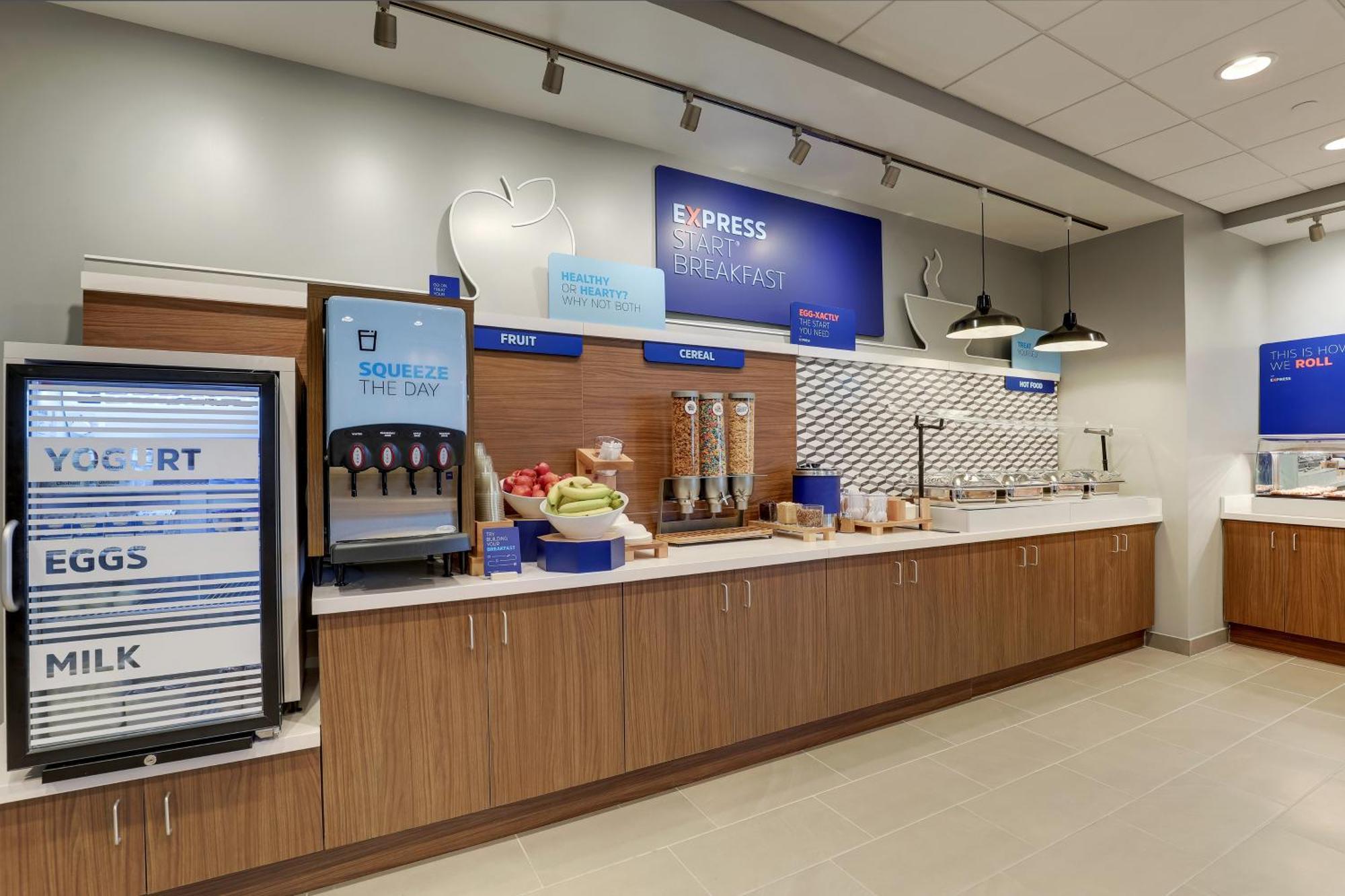 Holiday Inn Express Holly Springs - Raleigh Area By Ihg Екстериор снимка