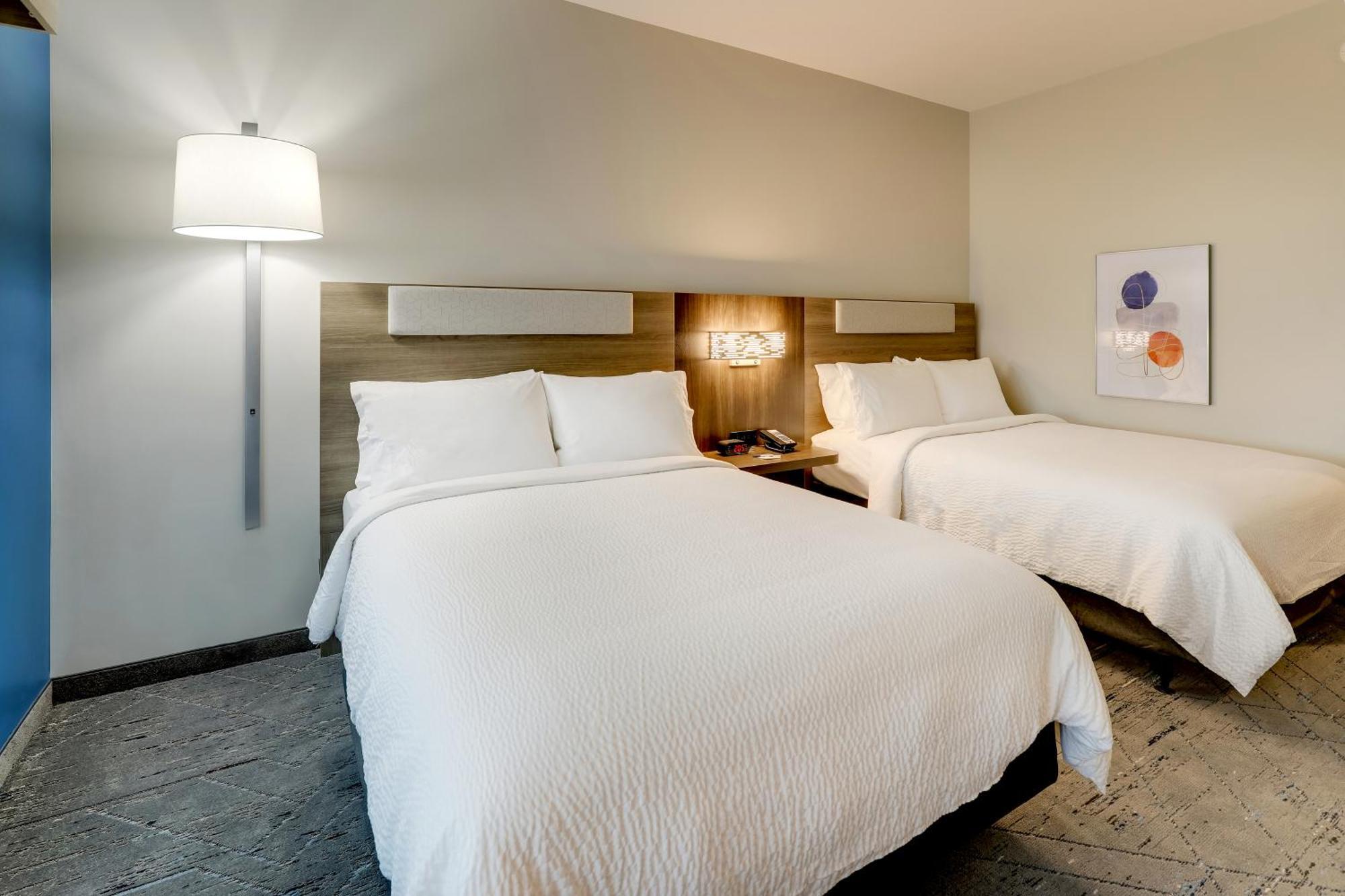 Holiday Inn Express Holly Springs - Raleigh Area By Ihg Екстериор снимка