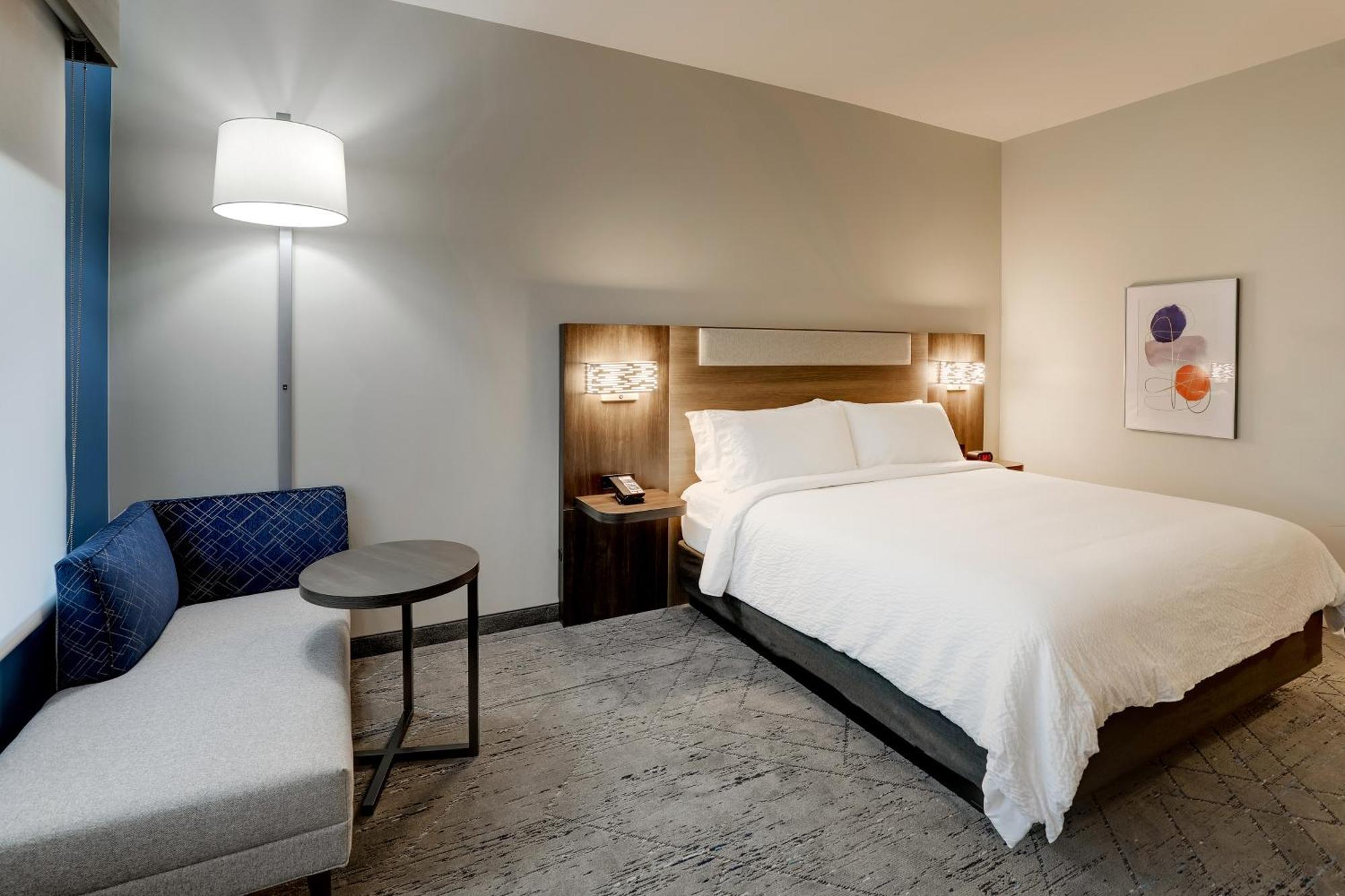 Holiday Inn Express Holly Springs - Raleigh Area By Ihg Екстериор снимка