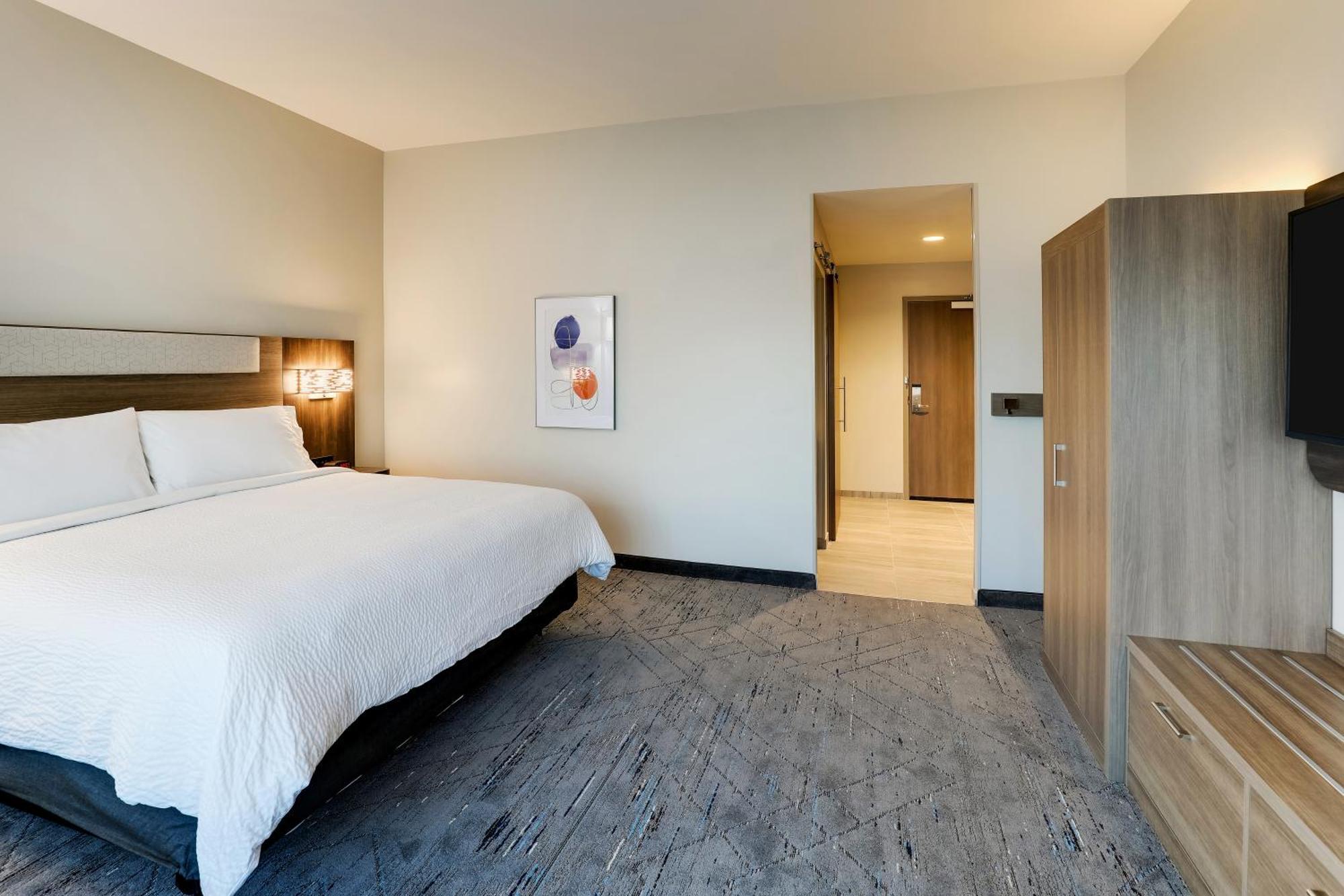 Holiday Inn Express Holly Springs - Raleigh Area By Ihg Екстериор снимка